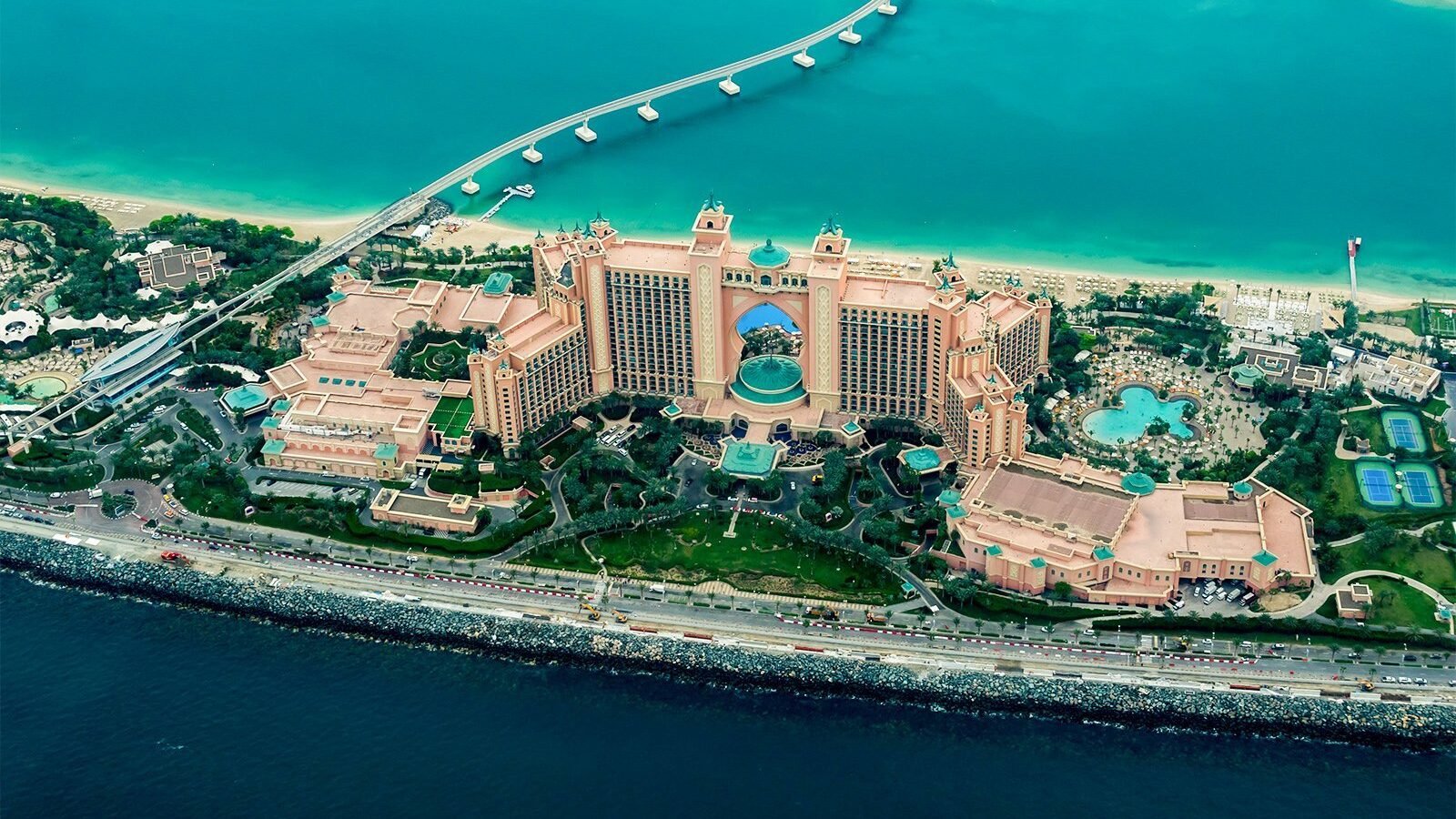The View At The Palm Dubai